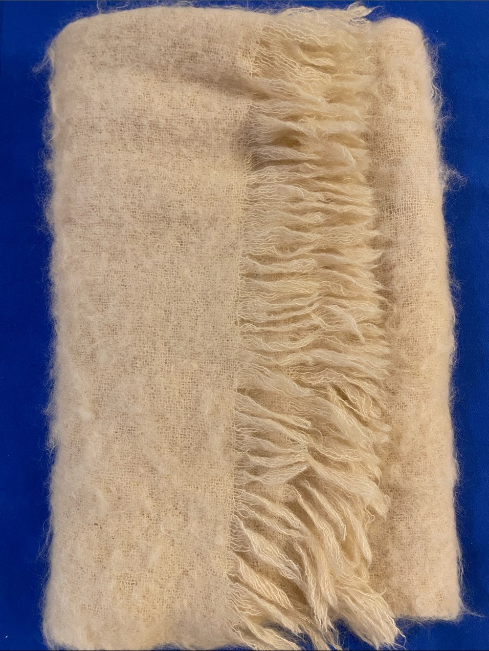 St.Albans Soft Cream Fringe pure Mohair blanket 52”x60 - Picture 3 of 3